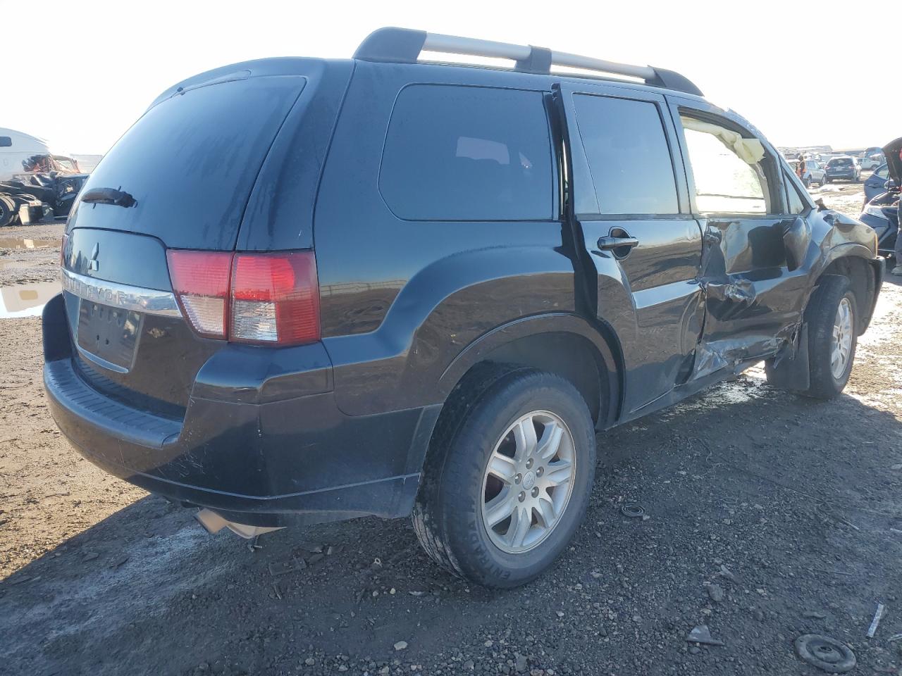 2011 Mitsubishi Endeavor VIN 4A4JN2ASXBE032311 Copart auction photo, side / minor dent/scratches damage thumbnail 3