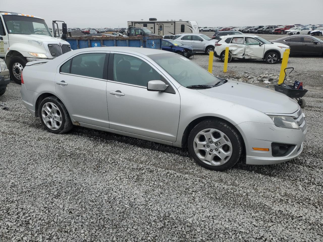 2011 Ford Fusion VIN 3FAHP0HA7BR113304 Copart auction photo, all over / minor dent/scratches damage thumbnail 4