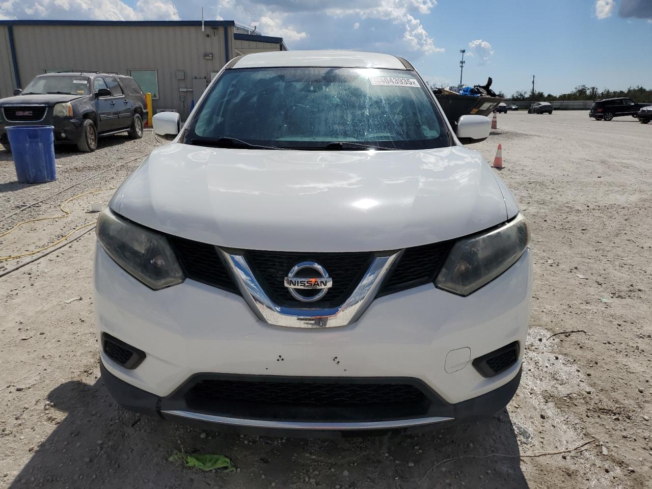 2016 Nissan Rogue VIN 5N1AT2MV0GC824520 Copart auction photo, rear end / side damage thumbnail 5