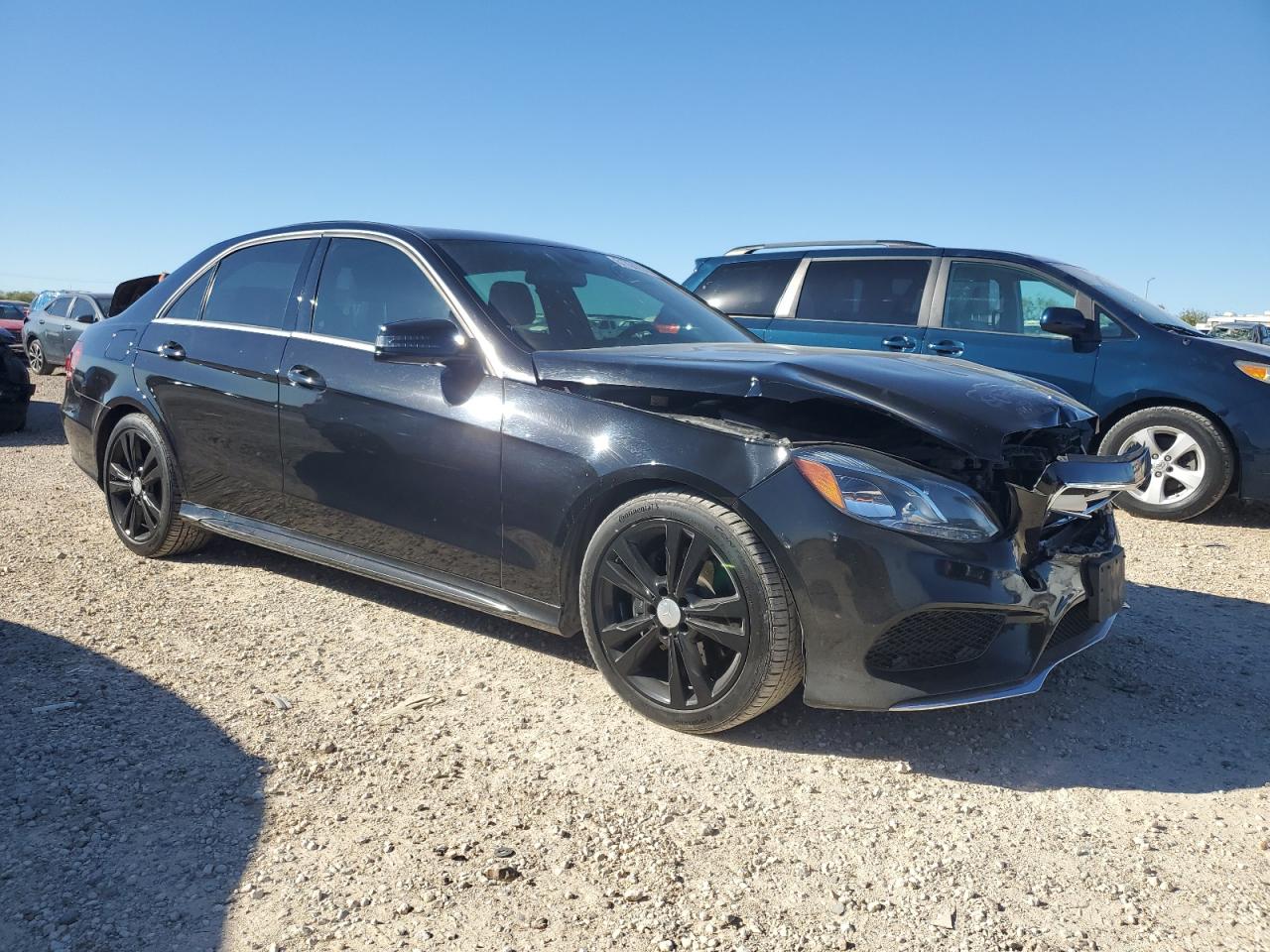 2016 Mercedes-Benz E-klasse VIN WDDHF5KB5GB226312 Copart auction photo, front end damage thumbnail 4