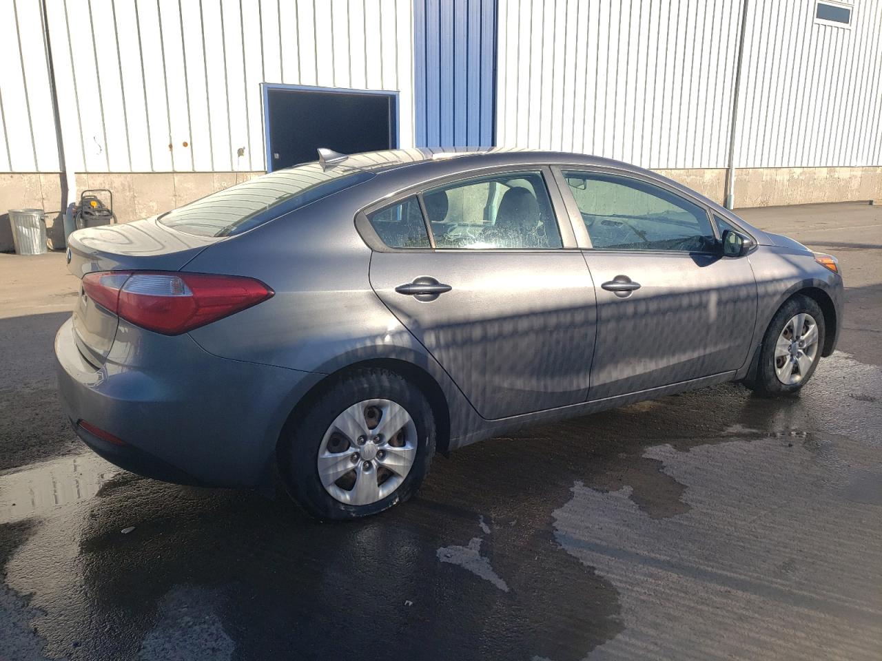 2016 KIA Forte VIN KNAFK4A65G5448744 Copart auction photo, mechanical / minor dent/scratches damage thumbnail 3