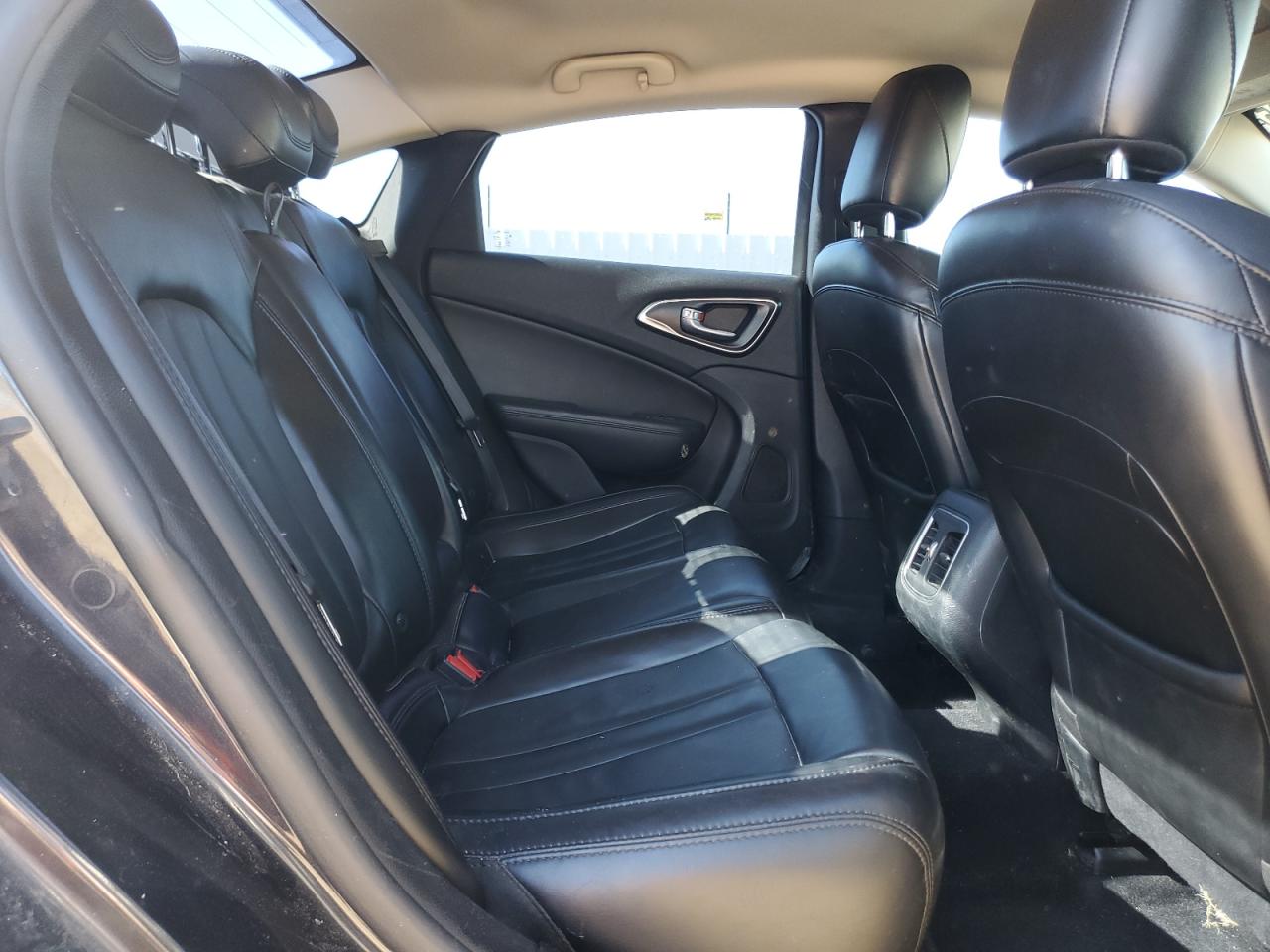 2016 Chrysler 200 VIN 1C3CCCABXGN192146 Copart auction photo, front end / side damage thumbnail 10