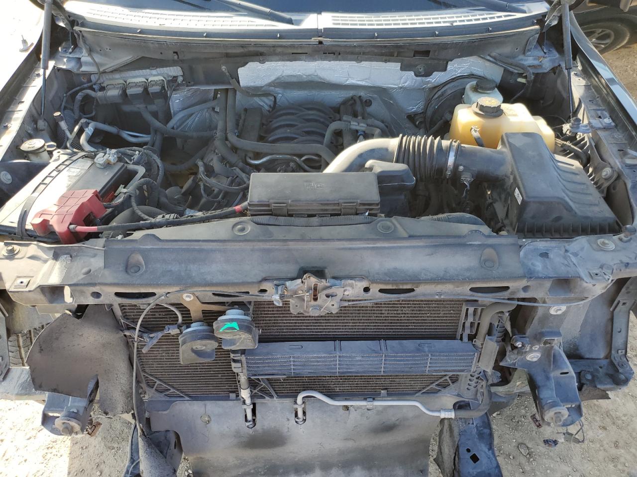 2013 Ford F-150 VIN 1FTFW1CFXDKF52372 Copart auction photo, front end / minor dent/scratches damage thumbnail 11
