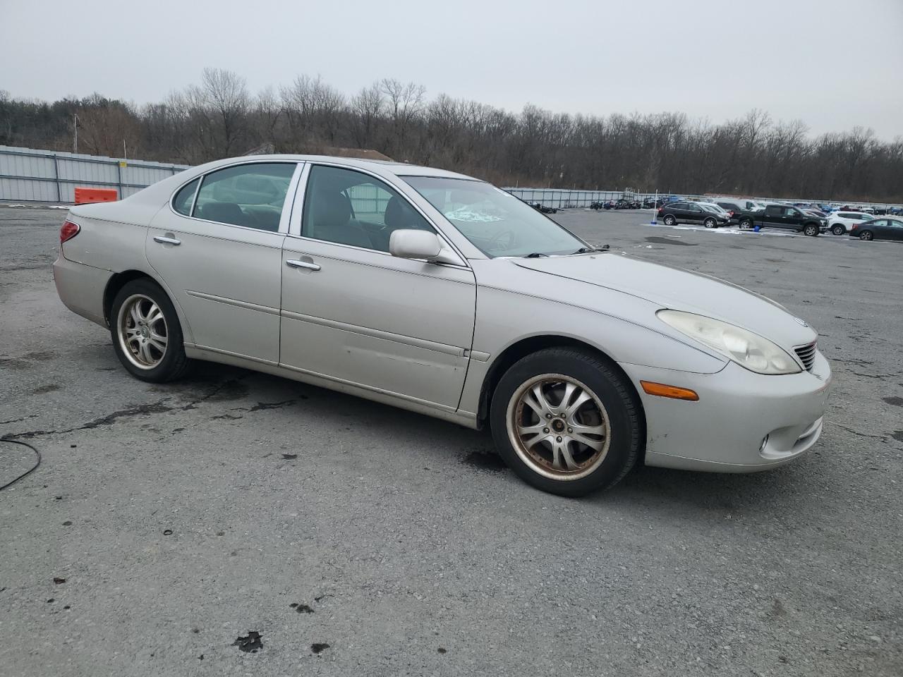 2005 Lexus ES VIN JTHBA30G155086352 Copart auction photo, minor dent/scratches damage thumbnail 4