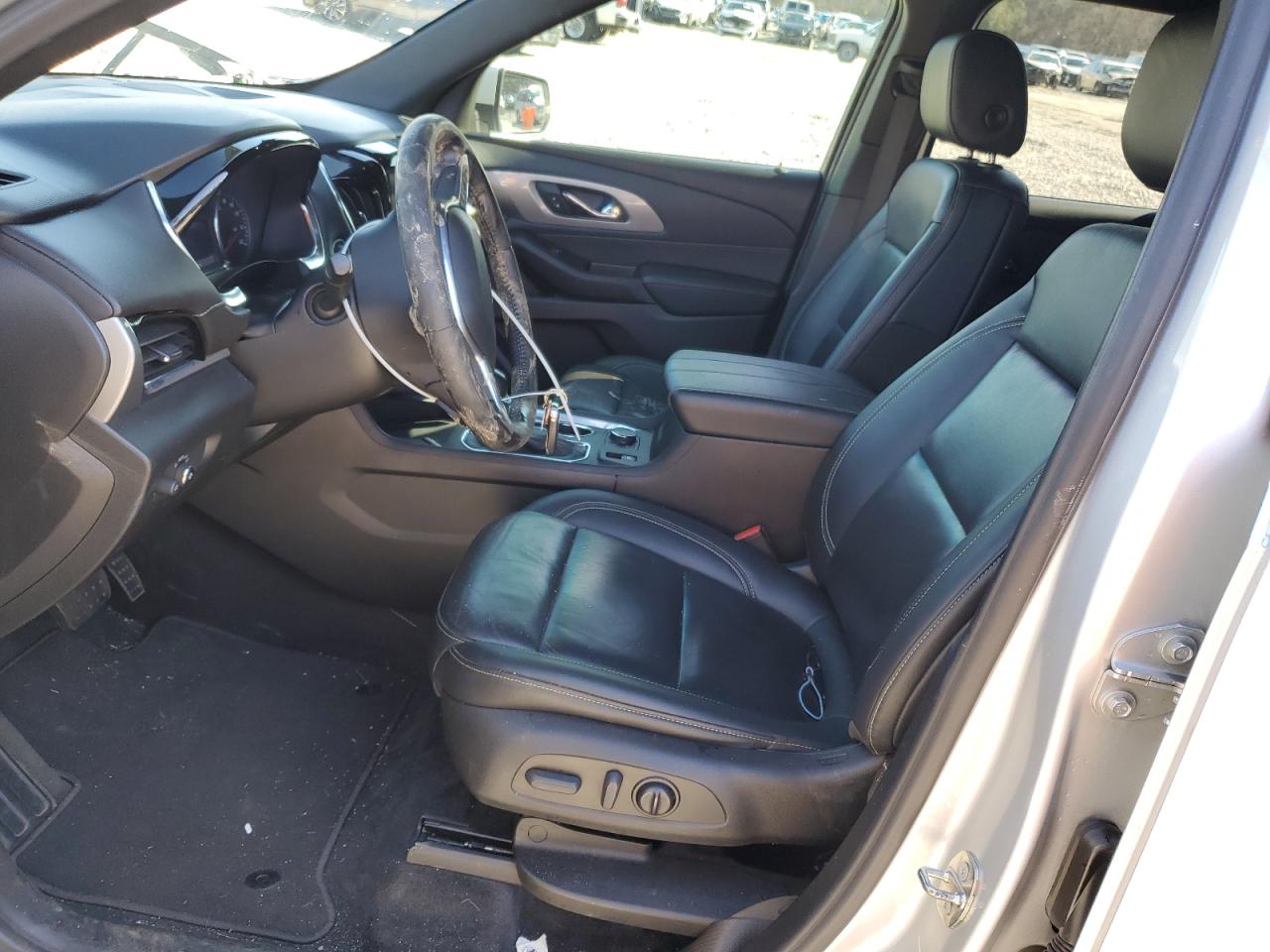 2022 Chevrolet Traverse VIN 1GNERHKW8NJ105874 Copart auction photo, front end damage thumbnail 7