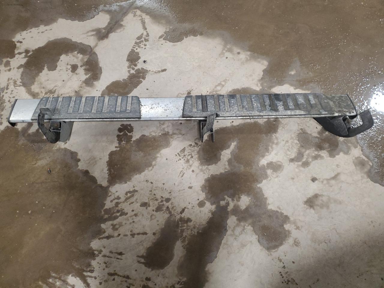 2011 Chevrolet Silverado VIN 1GCRKSE3XBZ101139 Copart auction photo, side / rear end damage thumbnail 12