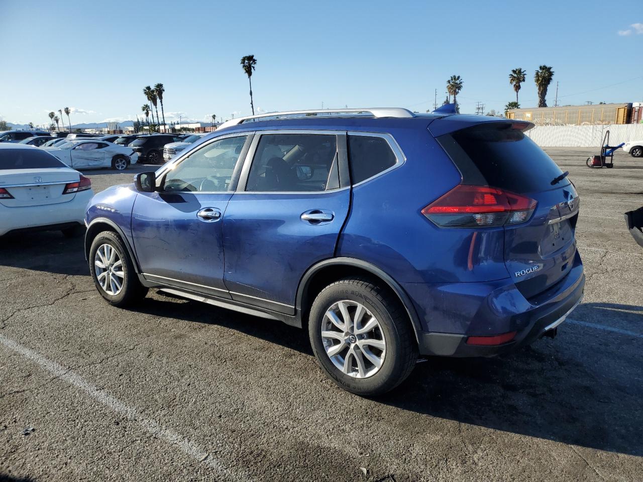 2020 Nissan Rogue VIN JN8AT2MV2LW103763 Copart auction photo, front end / minor dent/scratches damage thumbnail 2