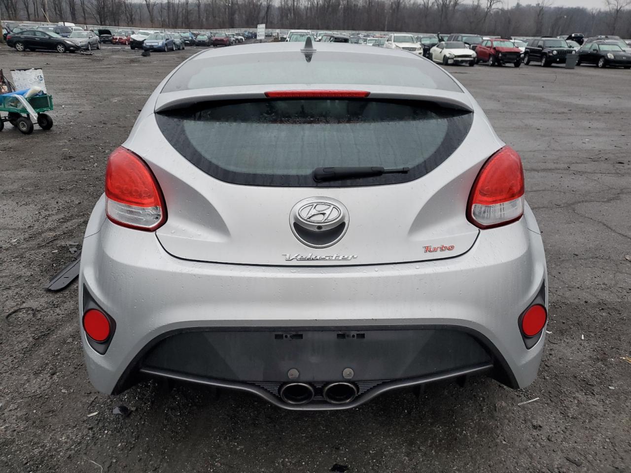 2016 Hyundai Veloster VIN KMHTC6AEXGU264438 Copart auction photo, front end / minor dent/scratches damage thumbnail 6