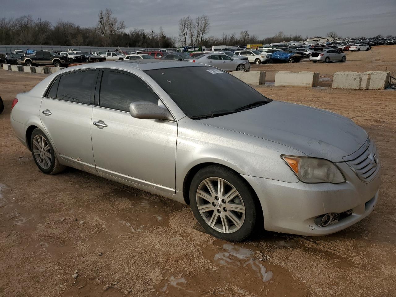 2010 Toyota Avalon VIN 4T1BK3DB4AU370924 Copart auction photo, front end / minor dent/scratches damage thumbnail 4
