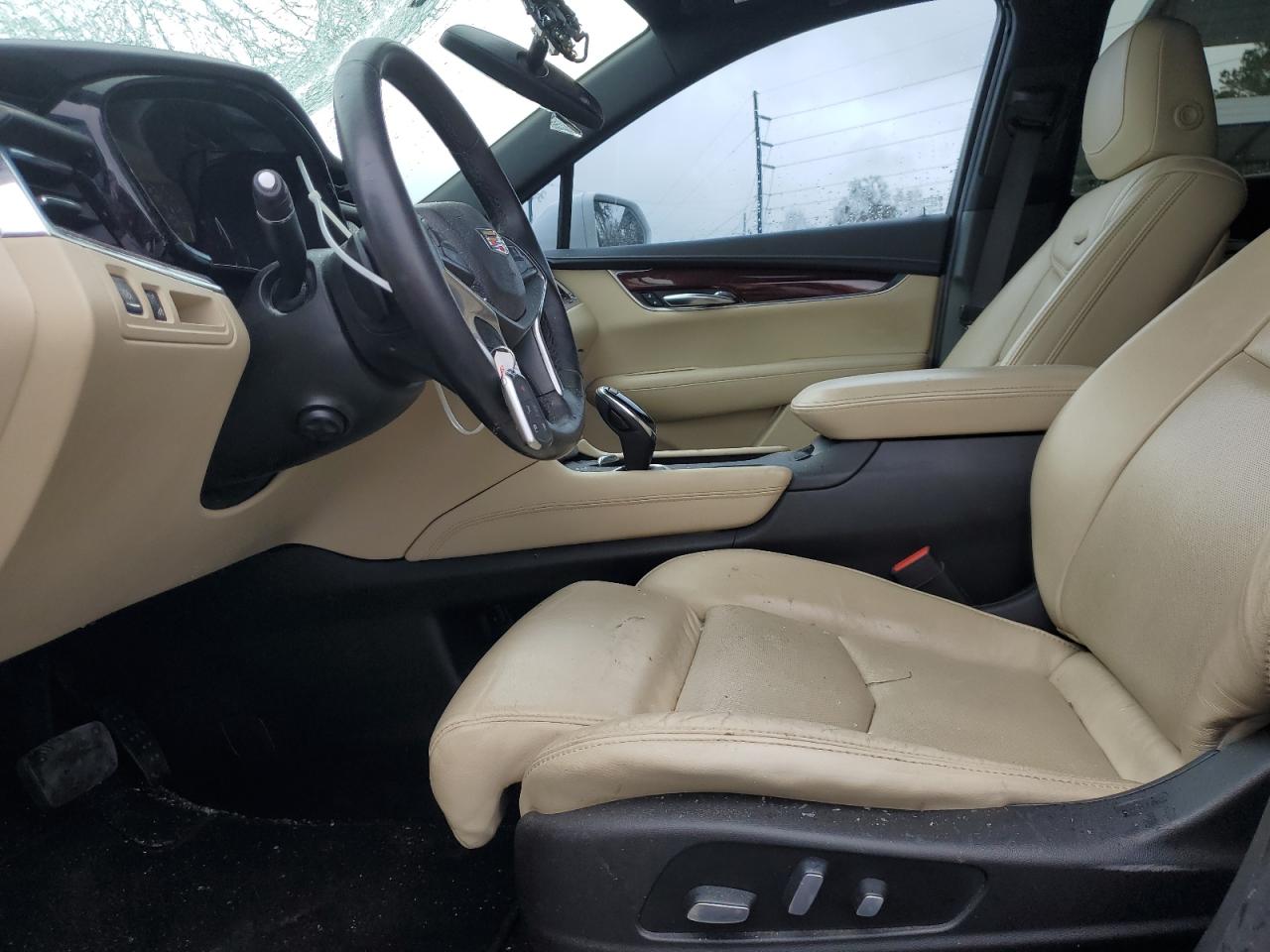 2017 Cadillac XT5 VIN 1GYKNBRSXHZ247232 Copart auction photo, front end damage thumbnail 7