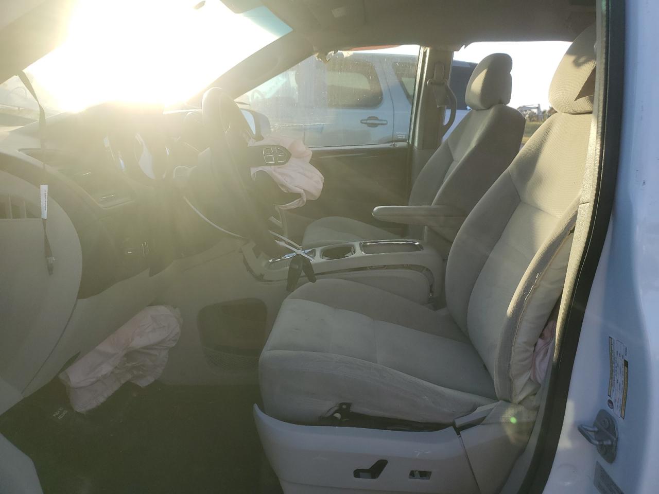 2015 Dodge Caravan VIN 2C4RDGCG0FR750042 Copart auction photo, front end damage thumbnail 7