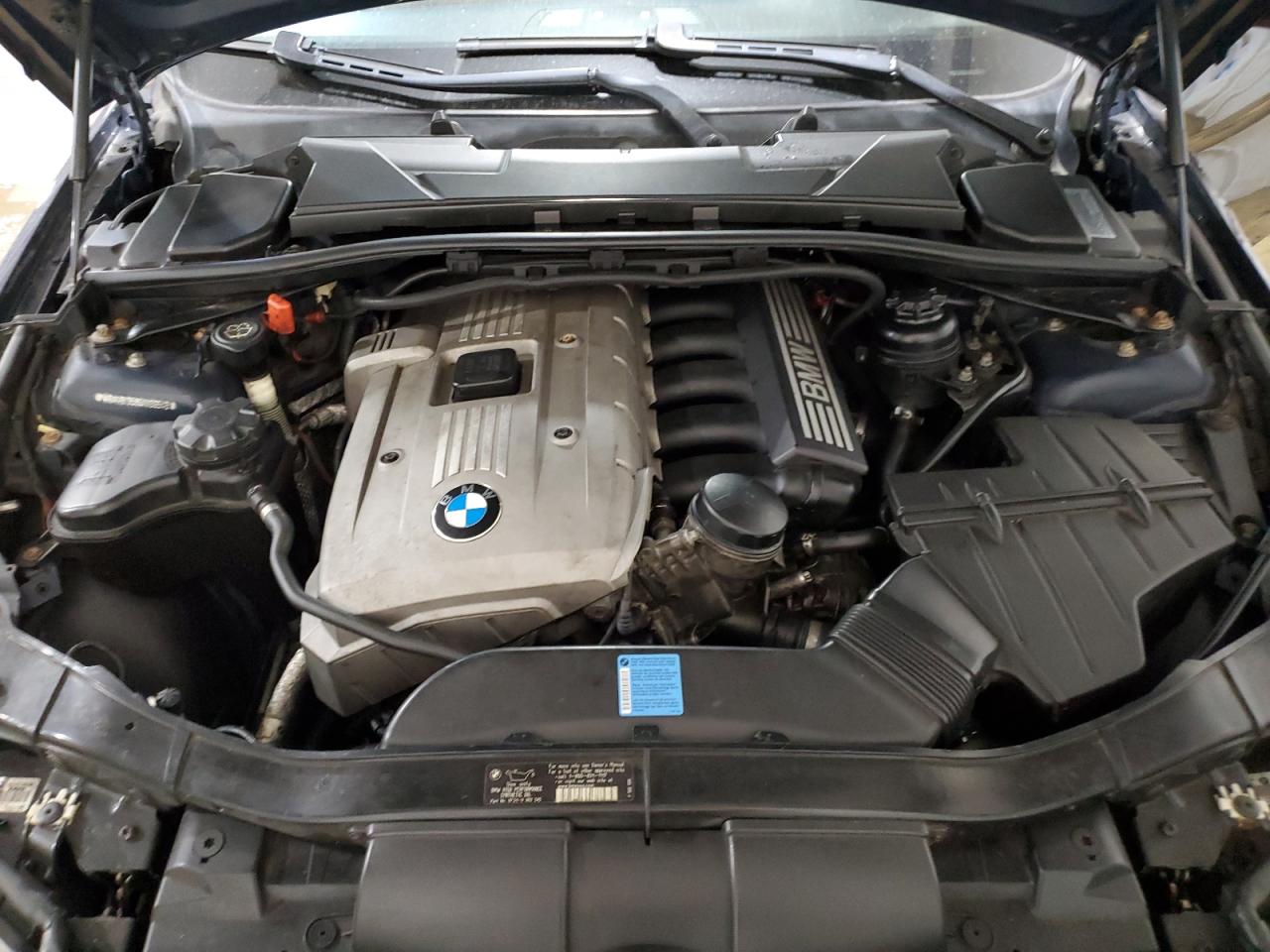2006 BMW 3er VIN WBAVB13586KX69546 Copart auction photo, all over damage thumbnail 11