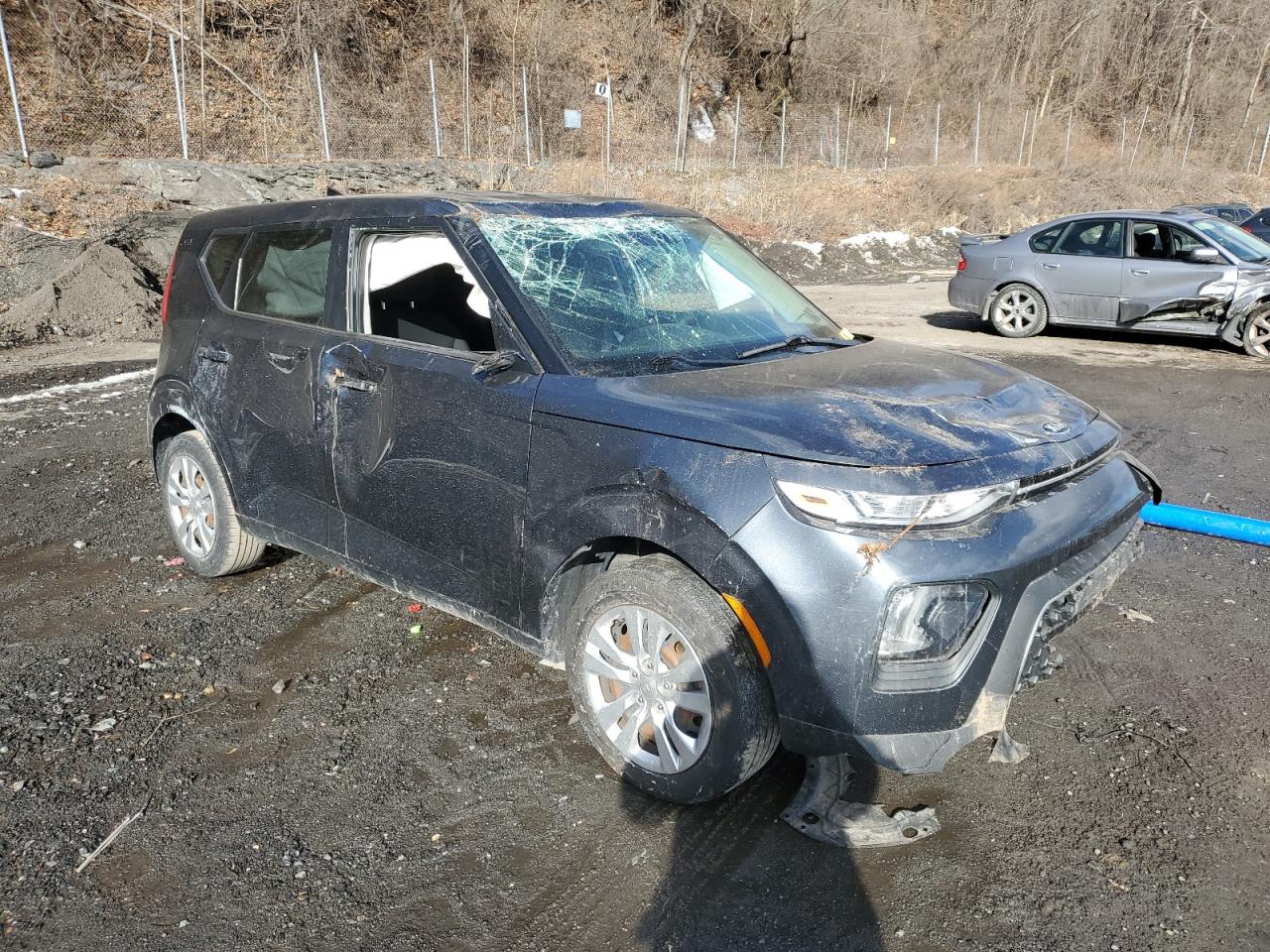 2020 KIA Soul VIN KNDJ23AUXL7048621 Copart auction photo, rollover / all over damage thumbnail 4