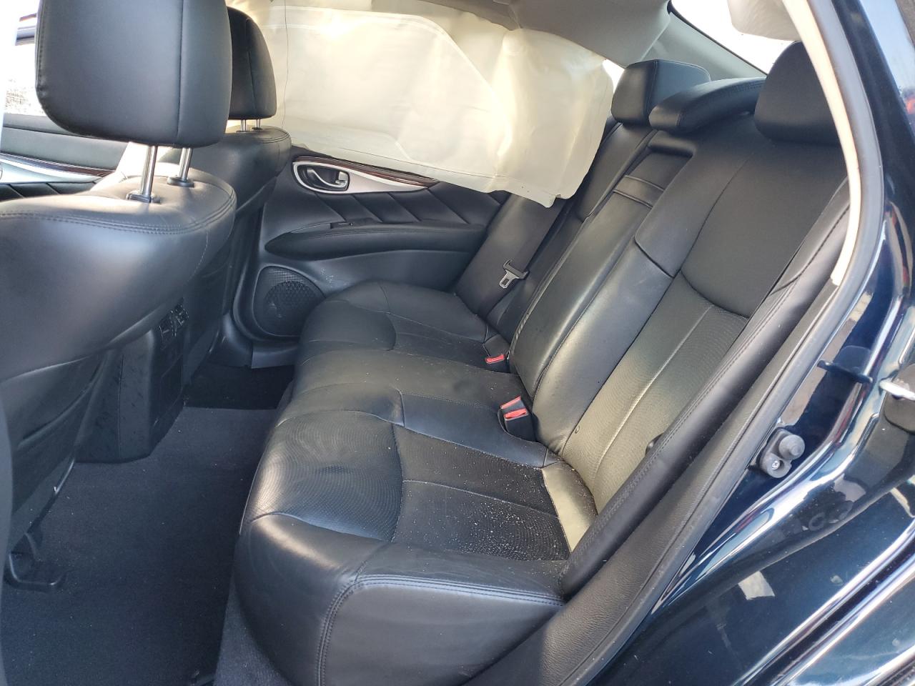 2018 Infiniti Q70 VIN JN1BY1AP8JM180683 Copart auction photo, all over / minor dent/scratches damage thumbnail 11