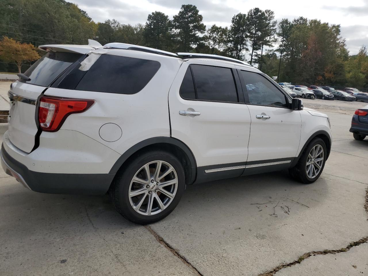 2017 Ford Explorer VIN 1FM5K7F81HGB80559 Copart auction photo, top/roof damage thumbnail 3