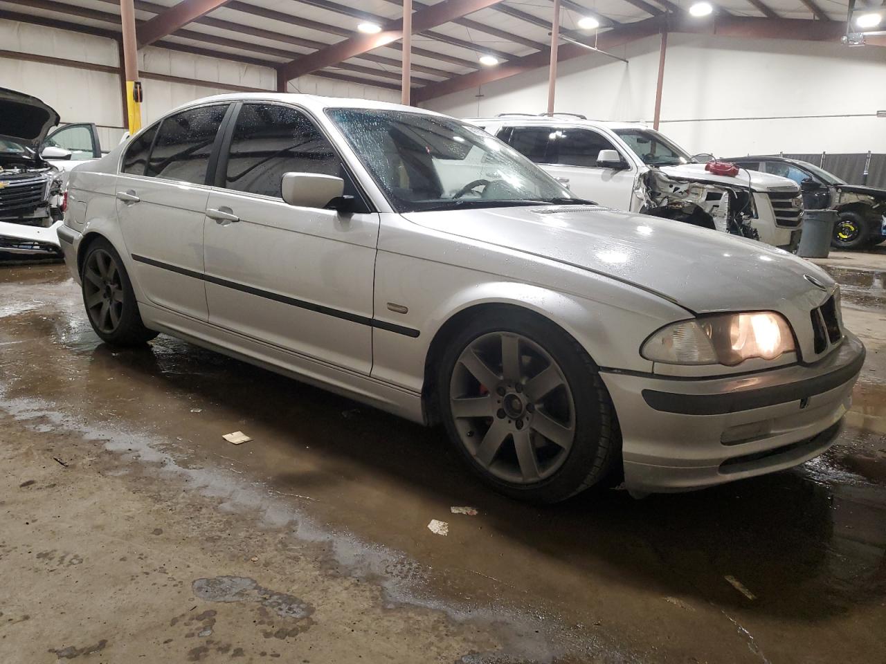 1999 BMW 3er VIN WBAAM5338XFR04467 Copart auction photo, front end damage thumbnail 4