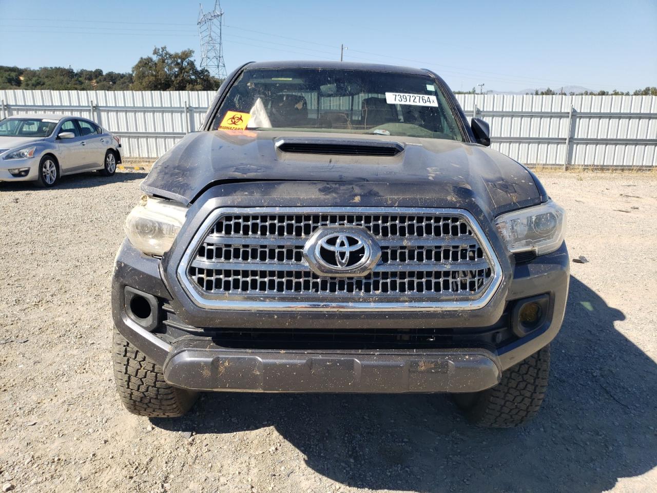 2017 Toyota Tacoma VIN 5TFDZ5BN1HX028227 Copart auction photo, front end / side damage thumbnail 5