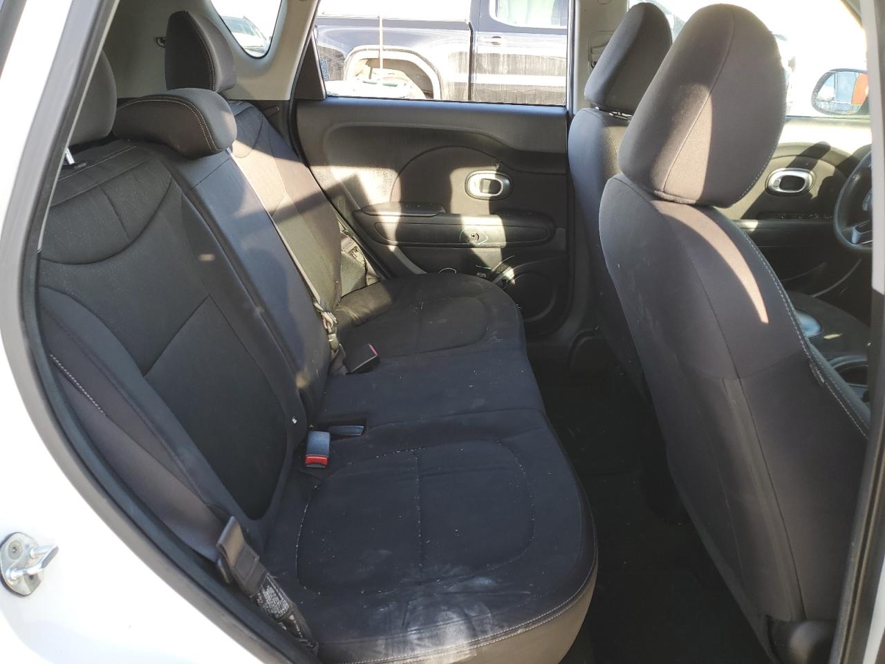 2016 KIA Soul VIN KNDJN2A25G7834798 Copart auction photo, vandalism damage thumbnail 10
