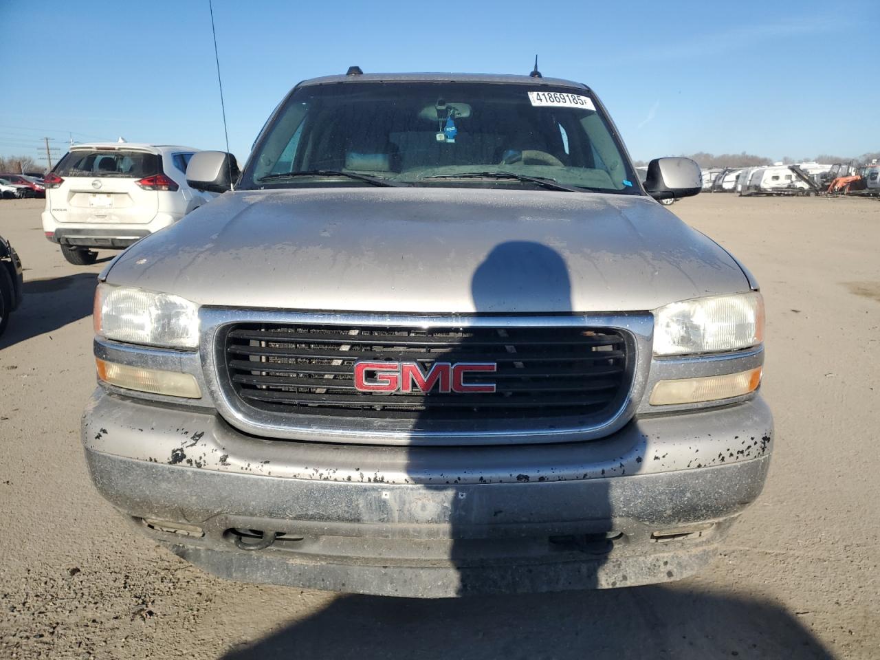 2005 GMC Yukon VIN 1GKEK13Z75R272858 Copart auction photo, side / rear end damage thumbnail 5