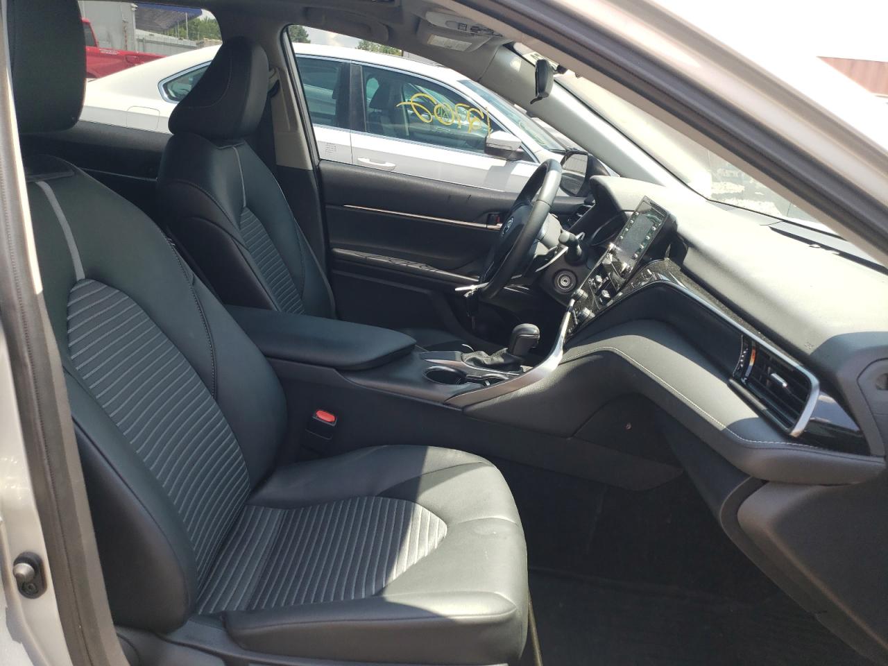 2021 Toyota Camry VIN 4T1G11AK1MU404680 Copart auction photo, normal wear damage thumbnail 5