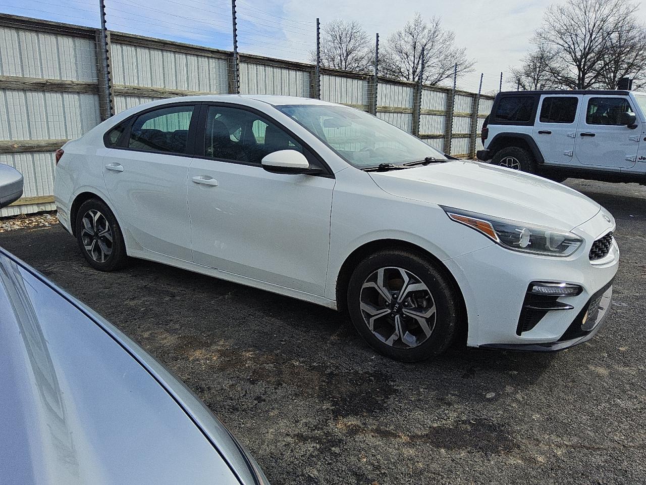 2021 KIA Forte VIN 3KPF24AD2ME314145 Copart auction photo, front end damage thumbnail 4
