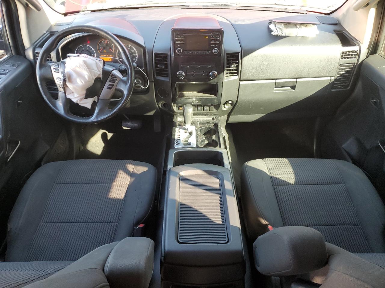 2014 Nissan Titan VIN 1N6BA0ED5EN512930 Copart auction photo, front end / minor dent/scratches damage thumbnail 8