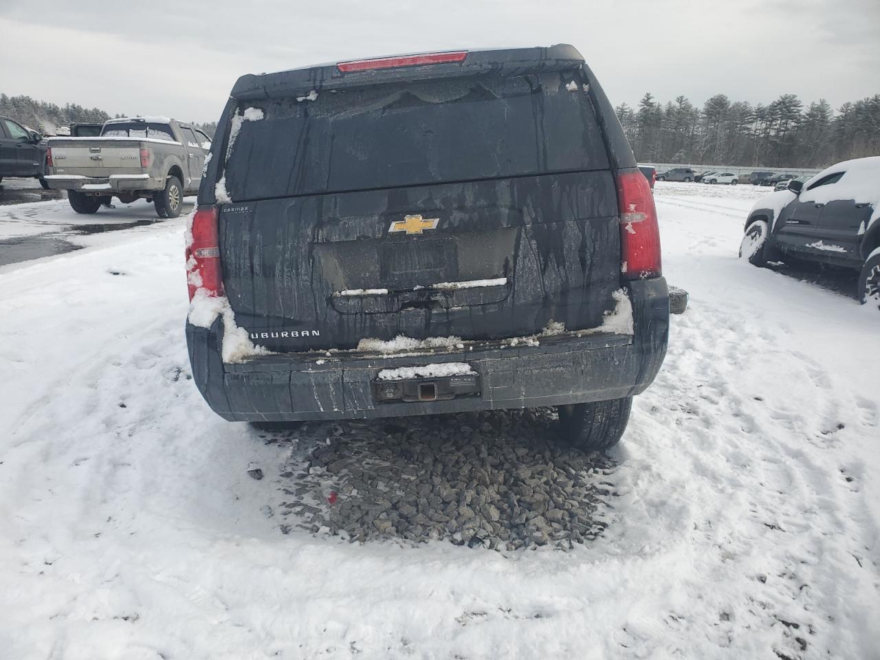 2017 Chevrolet Suburban VIN 1GNSKHKC3HR181568 Copart auction photo, biohazard/chemical / front end damage thumbnail 6
