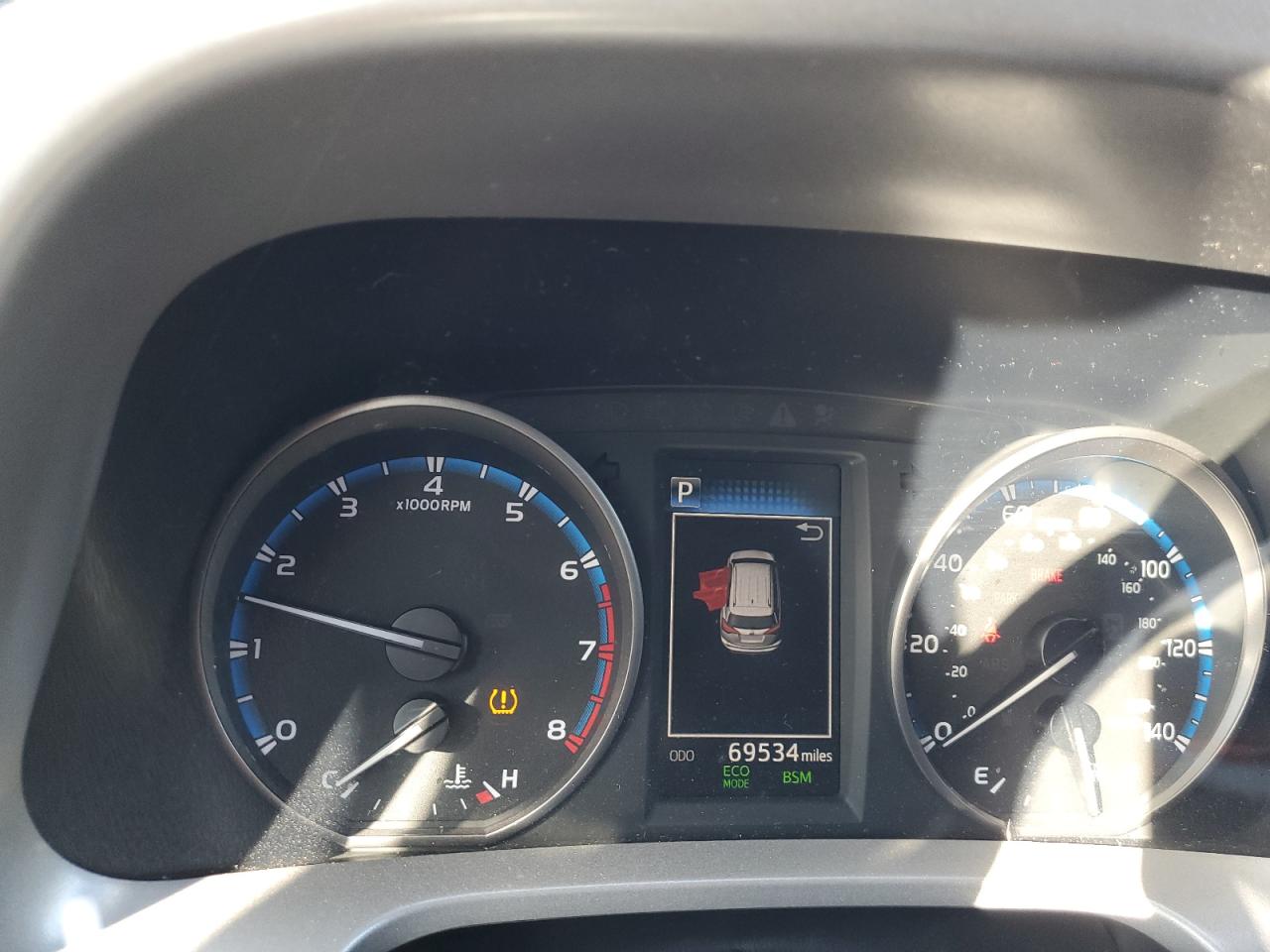 2018 Toyota RAV 4 VIN 2T3RFREVXJW732101 Copart auction photo, all over damage thumbnail 9