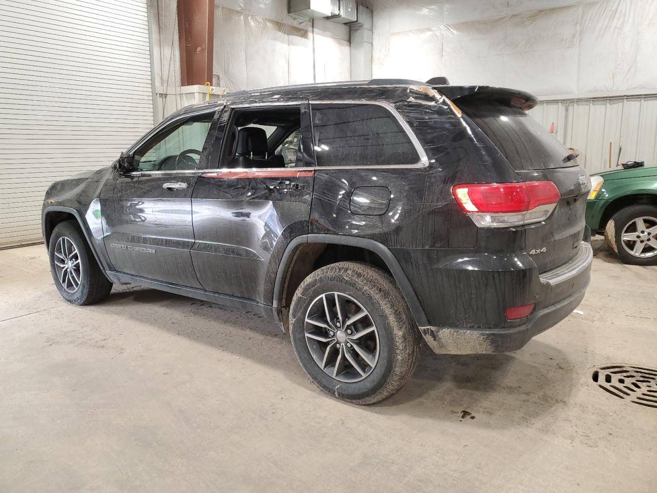 2017 Jeep Grand Cherokee VIN 1C4RJFBG9HC824705 Copart auction photo, side / front end damage thumbnail 2