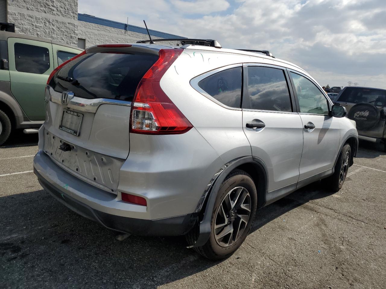 2016 Honda CR-V VIN 2HKRM3H45GH553258 Copart auction photo, front end / rear end damage thumbnail 3