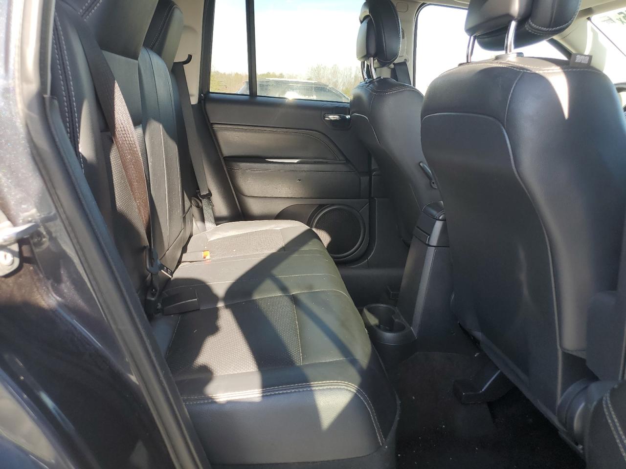 2015 Jeep Compass VIN 1C4NJDEB9FD324053 Copart auction photo, rear end / side damage thumbnail 12