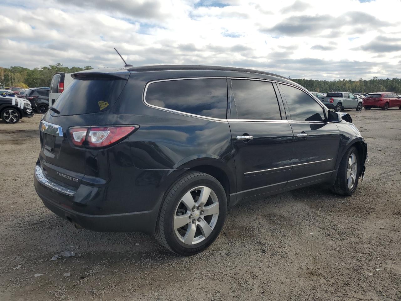 2014 Chevrolet Traverse VIN 1GNKRJKD2EJ167280 Copart auction photo, front end damage thumbnail 3