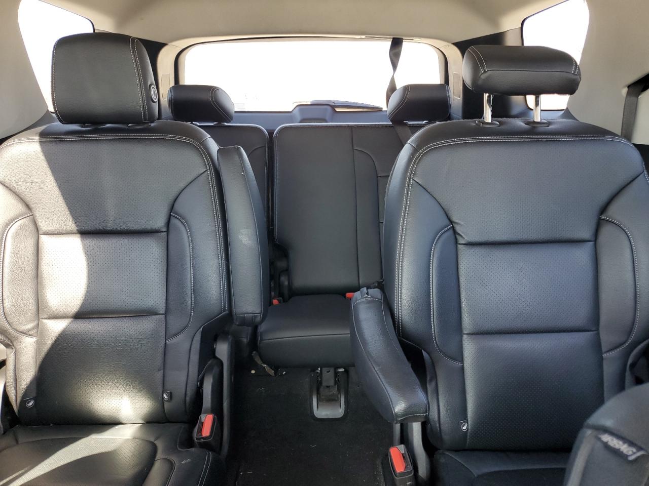 2018 Chevrolet Traverse VIN 1GNERGKW2JJ258948 Copart auction photo, front end / minor dent/scratches damage thumbnail 10