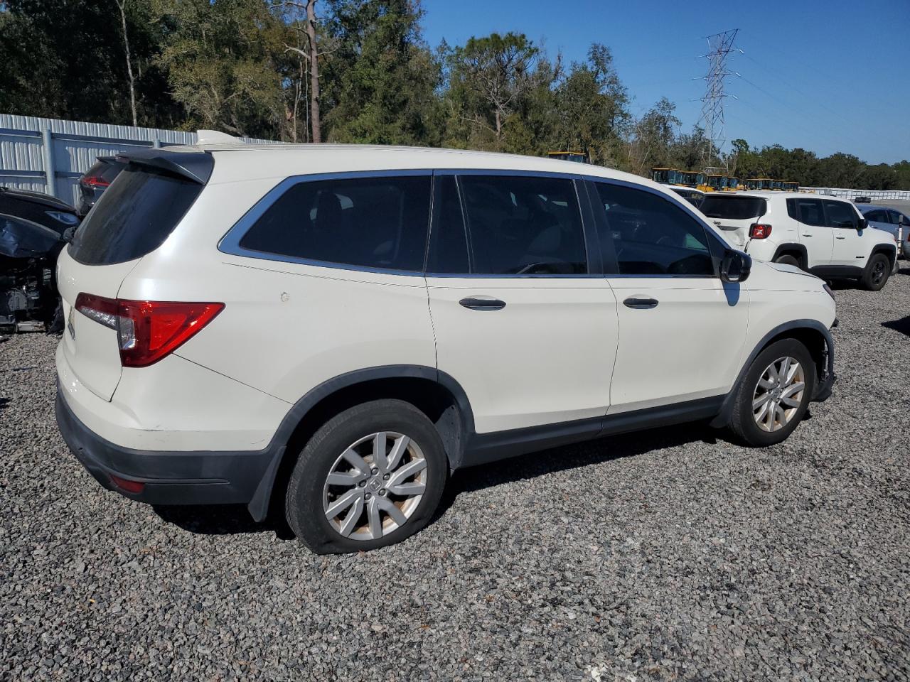 2019 Honda Pilot VIN 5FNYF5H12KB006768 Copart auction photo, front end damage thumbnail 3