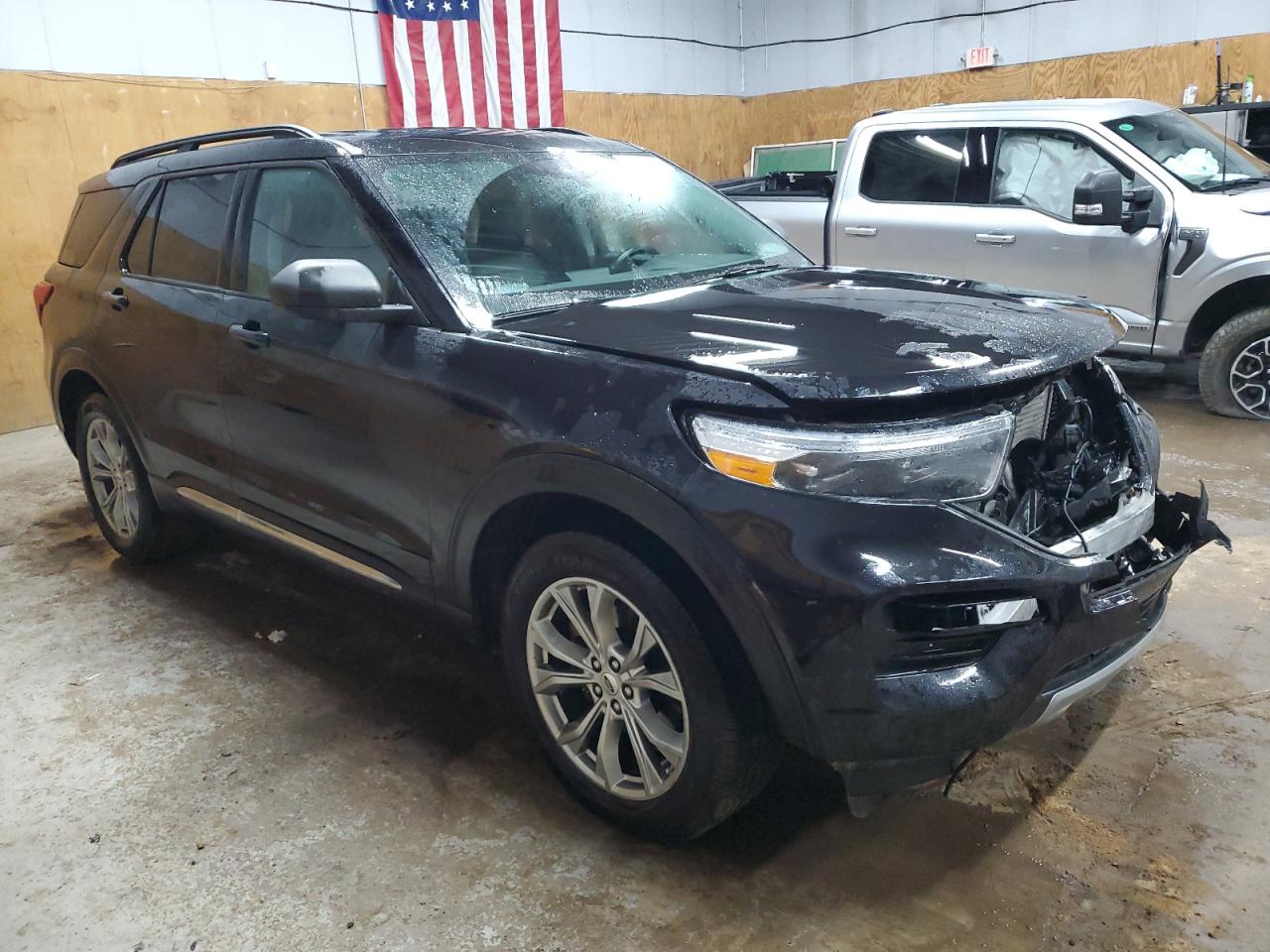 2020 Ford Explorer VIN 1FMSK8DH7LGC76913 Copart auction photo, front end / minor dent/scratches damage thumbnail 4