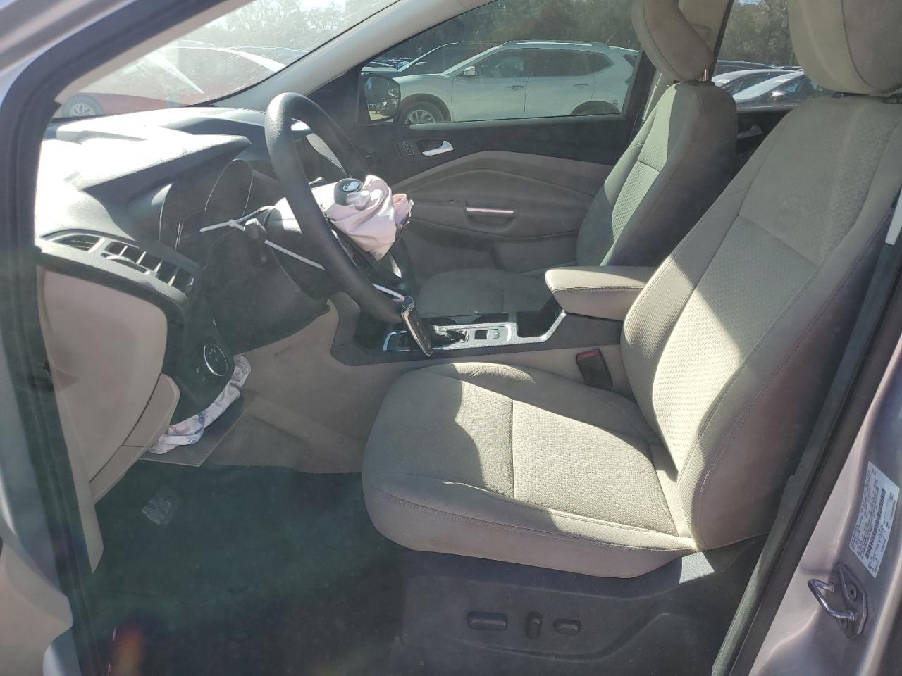 2019 Ford Escape VIN 1FMCU0GD8KUC19905 Copart auction photo, front end / minor dent/scratches damage thumbnail 7