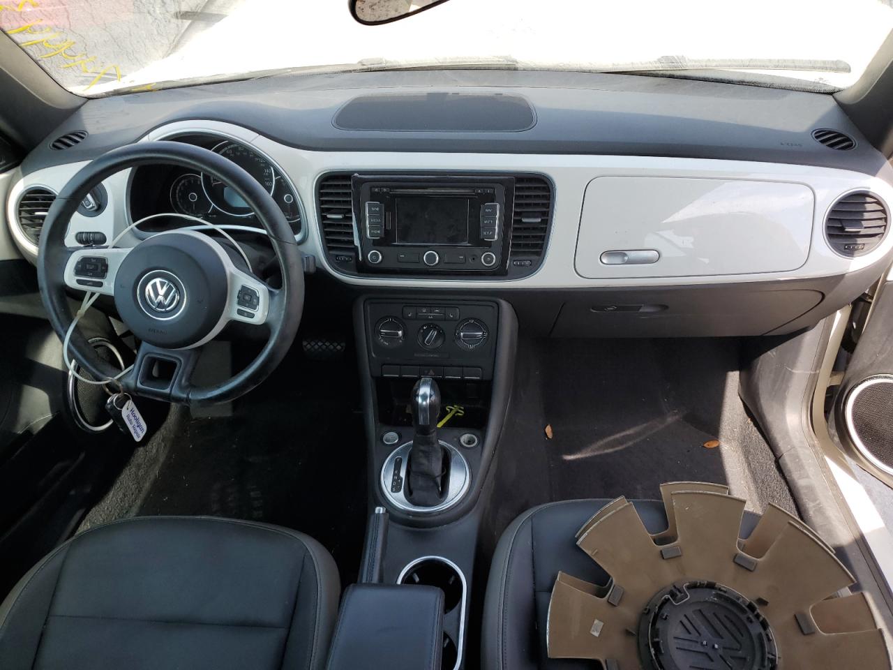 2013 Volkswagen Beetle VIN 3VW5P7AT4DM831195 Copart auction photo, water/flood damage thumbnail 8