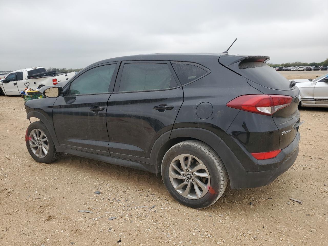 2018 Hyundai Tucson VIN KM8J23A42JU707303 Copart auction photo, front end damage thumbnail 2