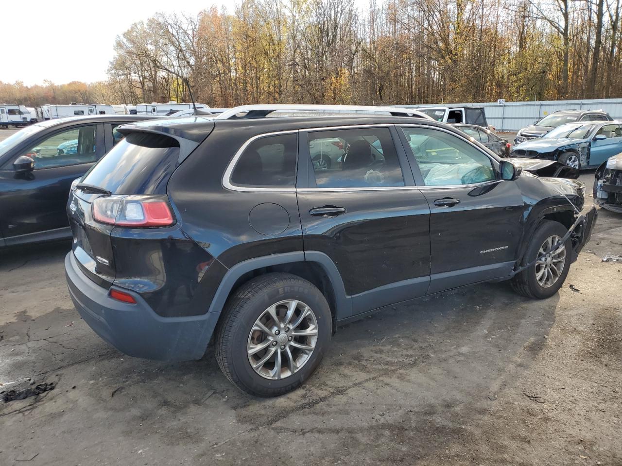 2019 Jeep Grand Cherokee VIN 1C4PJMLB7KD368817 Copart auction photo, front end damage thumbnail 3