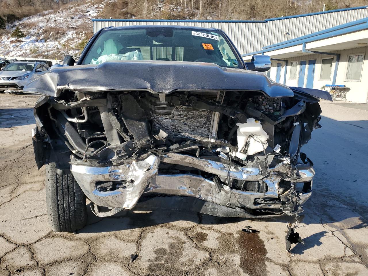 2022 RAM 1500 VIN 1C6SRFJT5NN378892 Copart auction photo, front end / side damage thumbnail 5