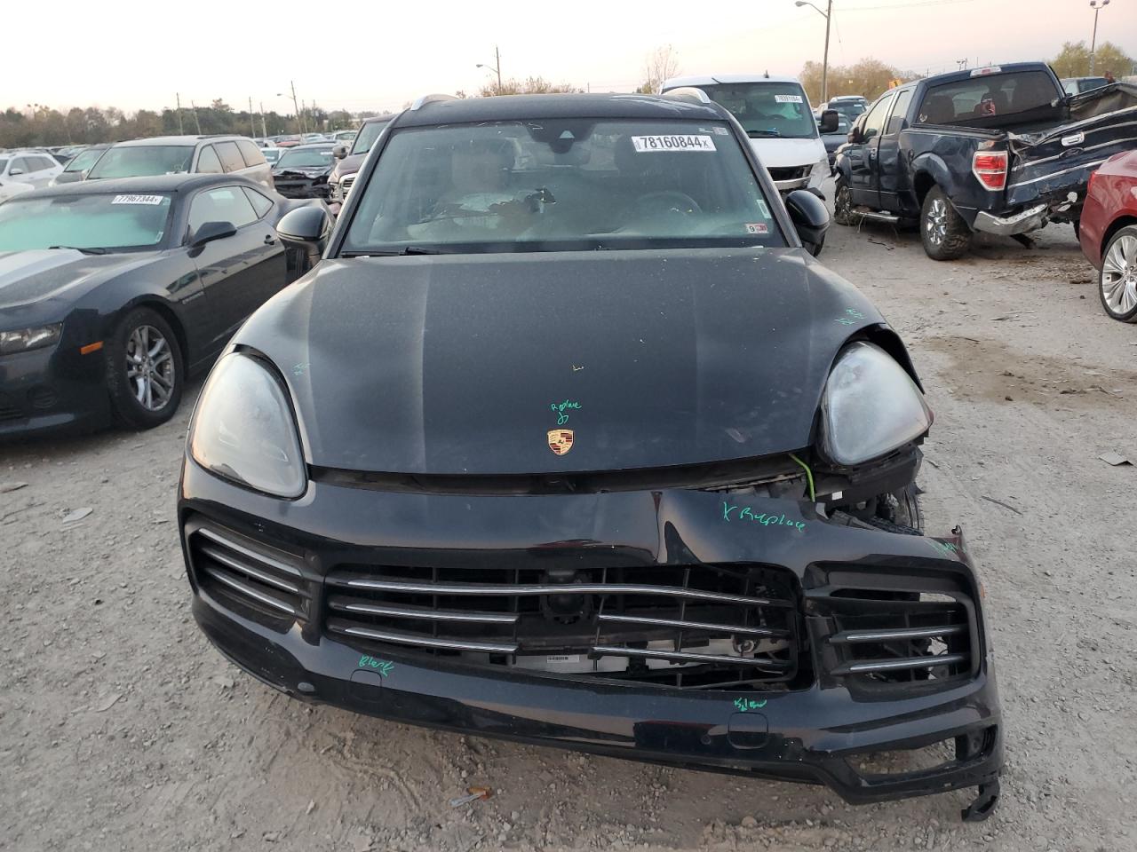 2019 Porsche Cayenne VIN WP1AE2AY7KDA50507 Copart auction photo, front end / minor dent/scratches damage thumbnail 5