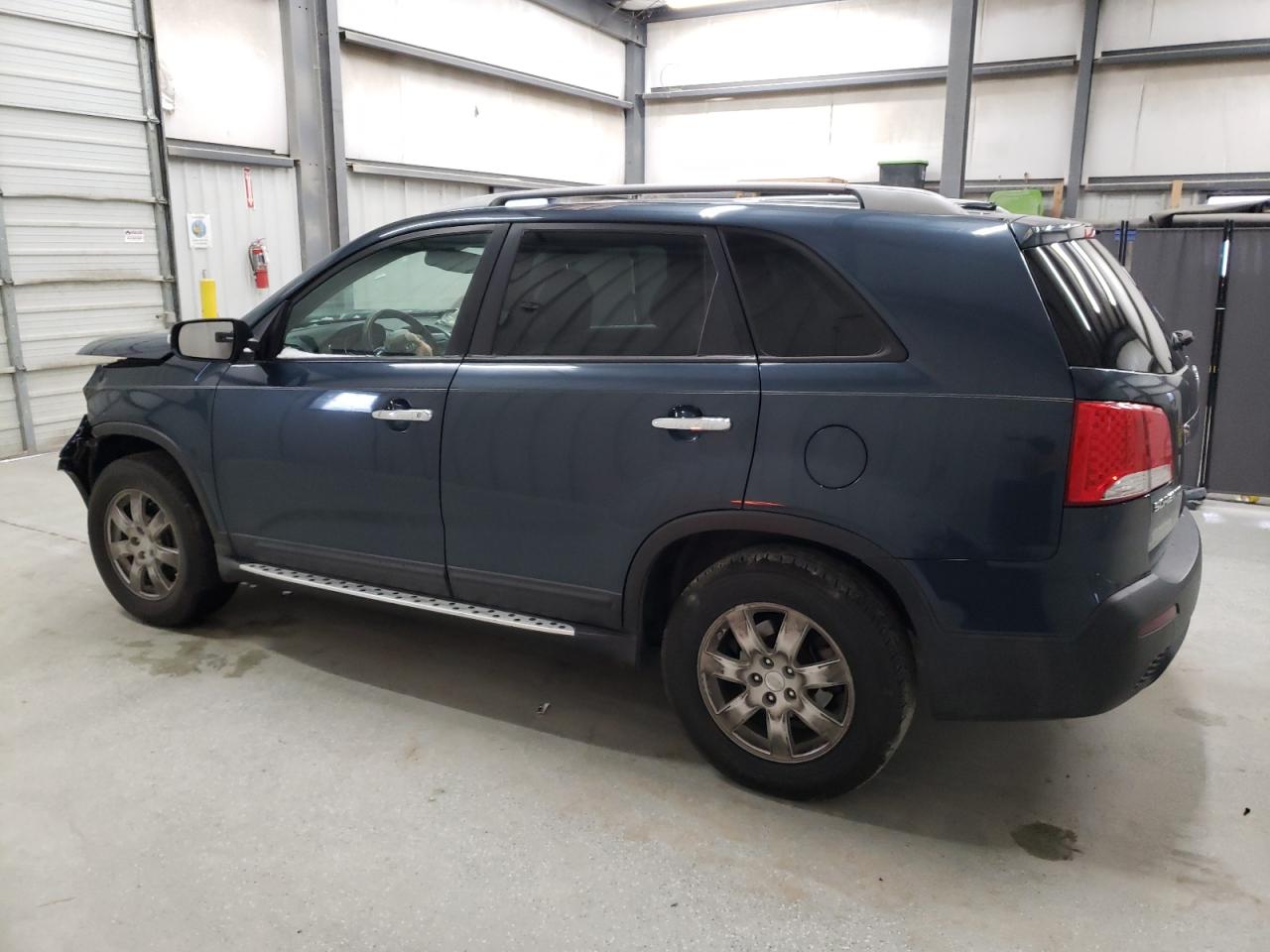 2011 KIA Sorento VIN 5XYKT3A17BG161614 Copart auction photo, front end damage thumbnail 2