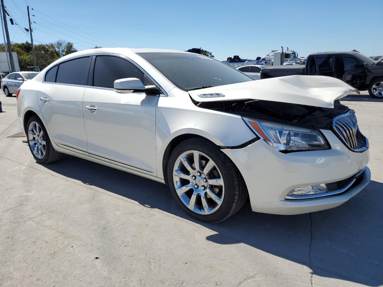 2014 Buick LaCrosse VIN 1G4GB5G3XEF178570 Copart auction photo, front end / minor dent/scratches damage thumbnail 4