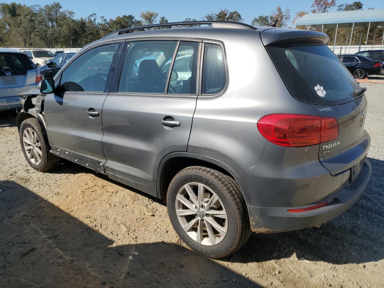 2018 Volkswagen Tiguan VIN WVGBV7AX3JK006021 Copart auction photo, front end damage thumbnail 2