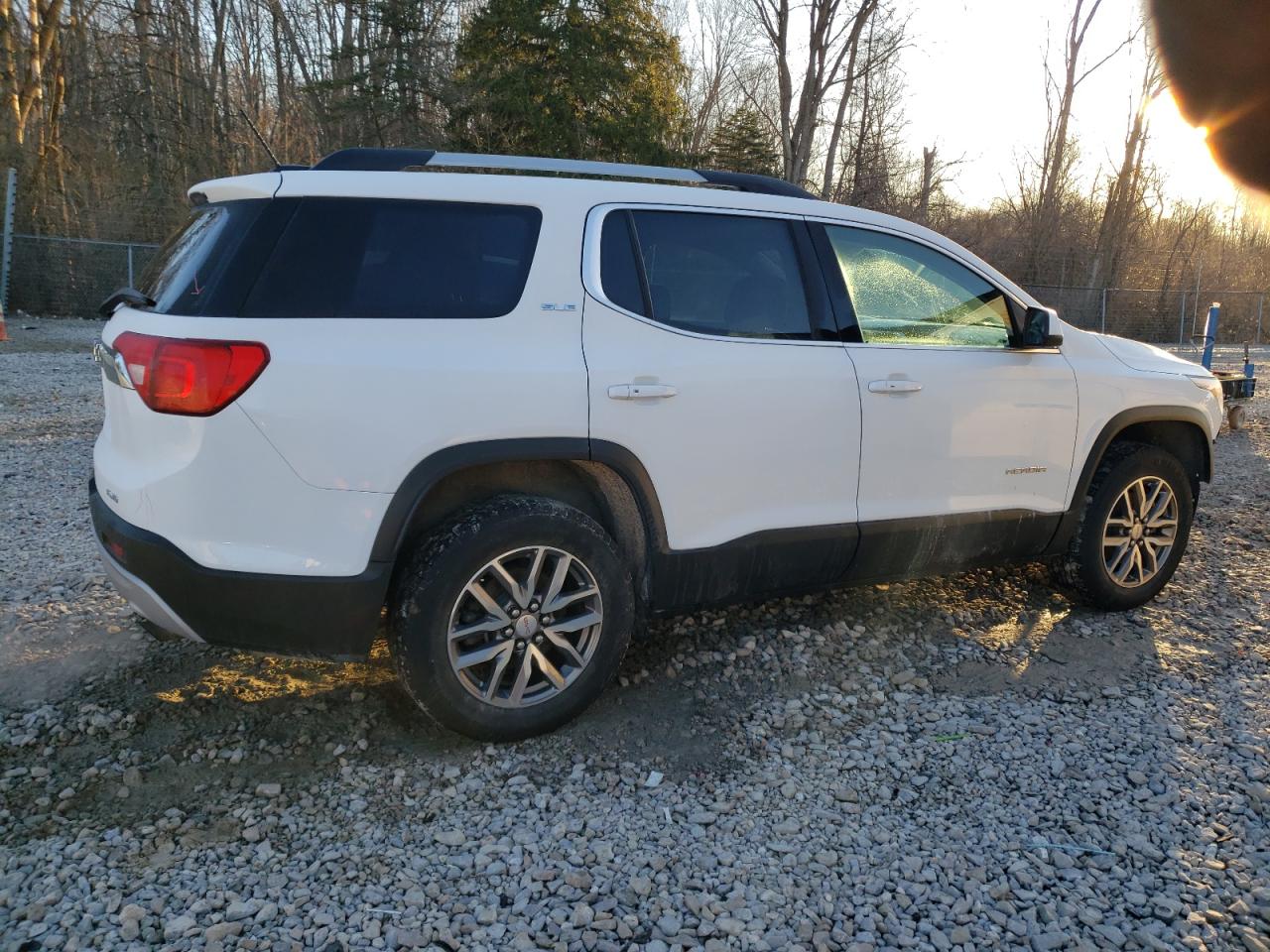 2019 GMC Acadia VIN 1GKKNSLAXKZ127318 Copart auction photo, front end damage thumbnail 3
