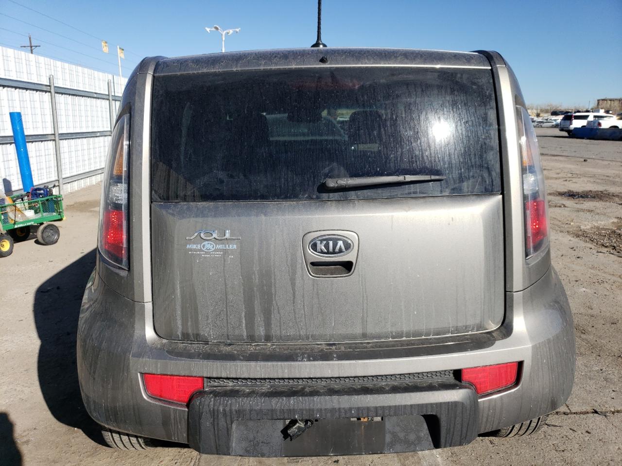 2011 KIA Soul VIN KNDJT2A27B7226344 Copart auction photo, front end / minor dent/scratches damage thumbnail 6