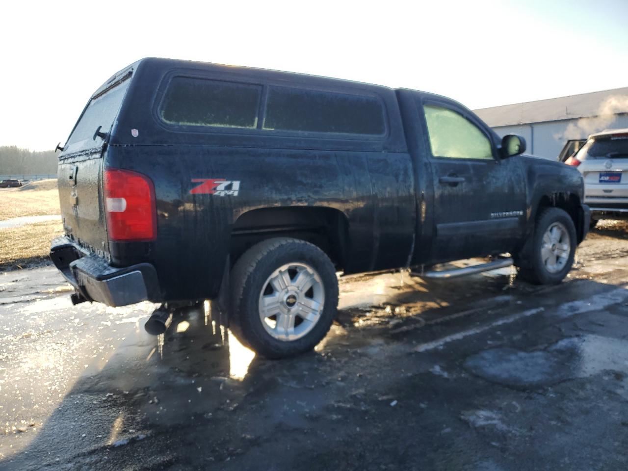 2008 Chevrolet Silverado VIN 1GCEK14058Z200279 Copart auction photo, rear end / minor dent/scratches damage thumbnail 3