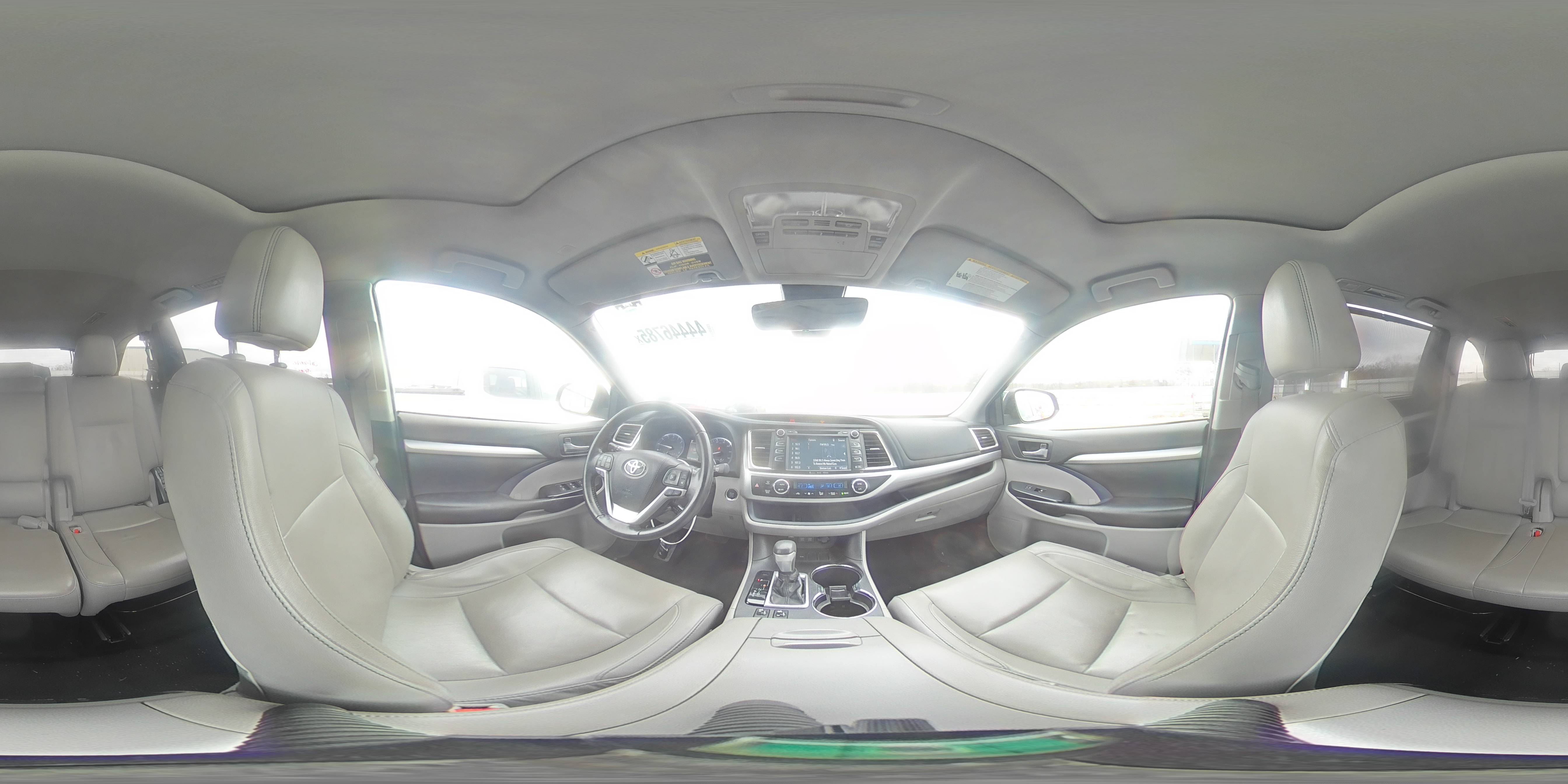 2018 Toyota Highlander VIN 5TDKZRFH9JS285327 Copart auction photo, rear end damage thumbnail 16