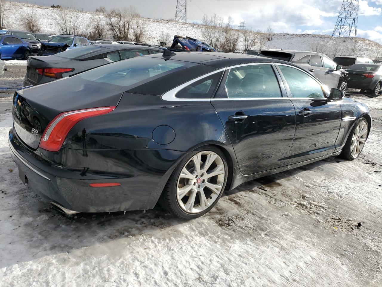 2015 Jaguar XJ VIN SAJWJ2GD4F8V79582 Copart auction photo, front end damage thumbnail 3