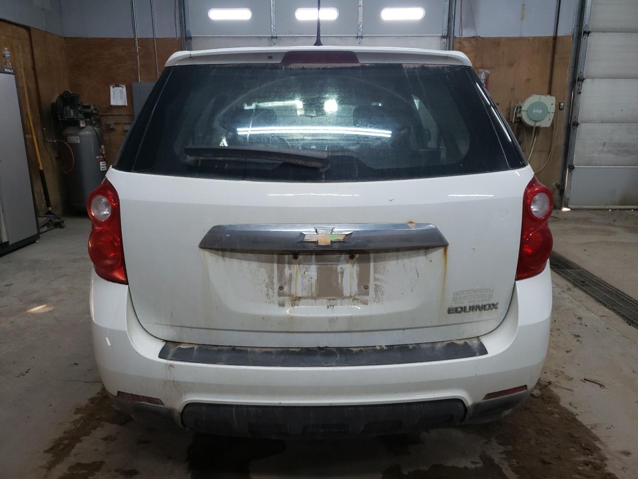 2014 Chevrolet Equinox VIN 1GNALAEK8EZ120232 Copart auction photo, front end / minor dent/scratches damage thumbnail 6